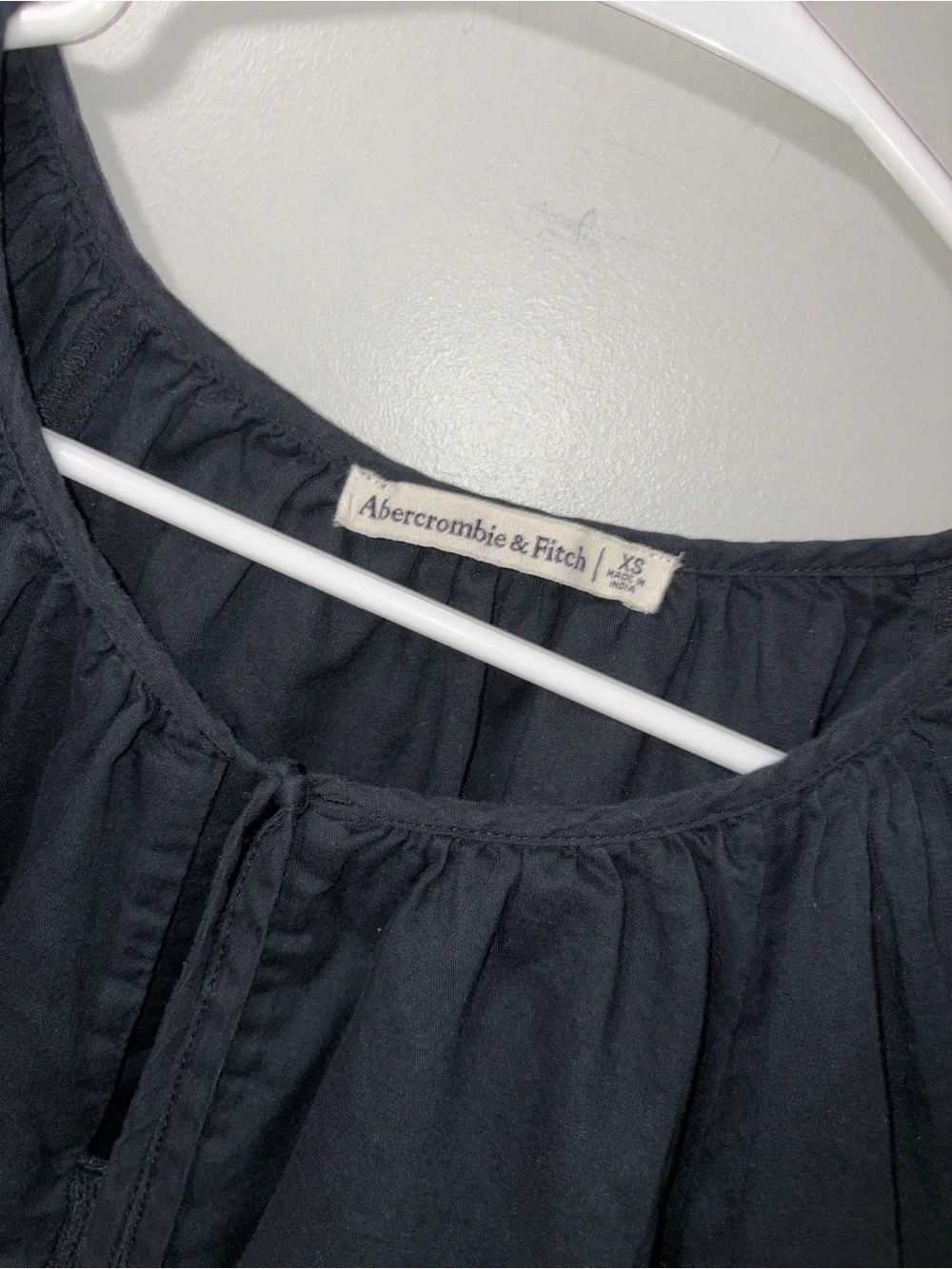 Abercrombie & Fitch Black V Neck Puff Sleeve Lace Inset Detailing Peasant Top XS